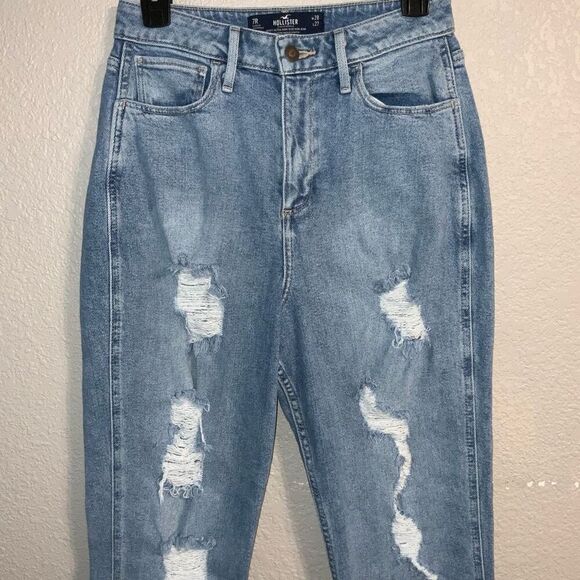 Hollister Curvy Ultra High Rise Mom Jeans size 28 - Picture 5 of 8